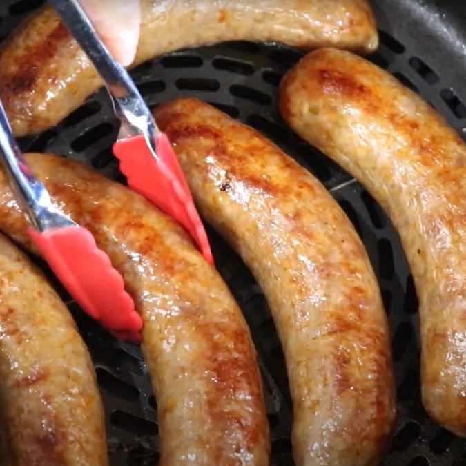 how to cook frozen italian sausage in air fryer