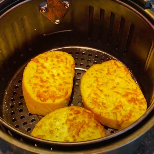How to Make Frozen Texas Toast in the Air Fryer