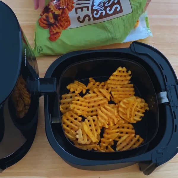 Frozen Waffle Fries in the Air Fryer