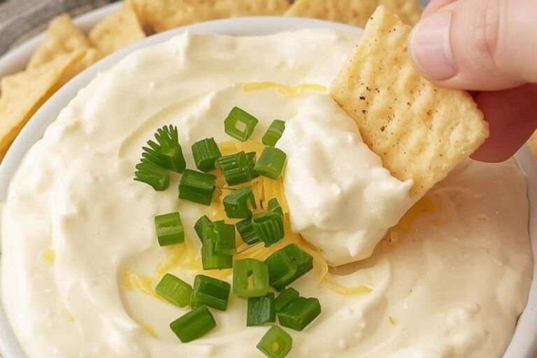 Easy white queso dip